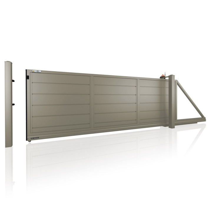 Brama przesuwna HOME INCLUSIVE AW.10.228 w wersji bez prześwitu.